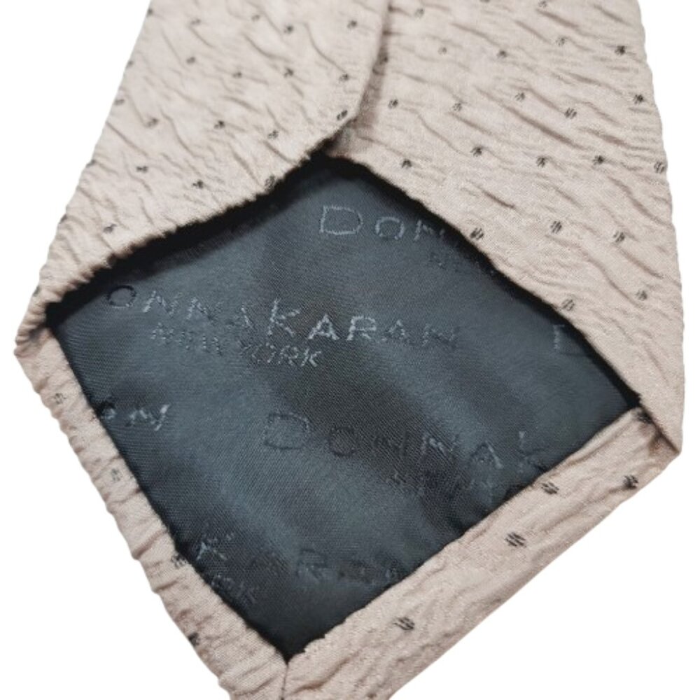 Donna Karen Handmade Beautiful Men's Tie - Picture 4 of 4